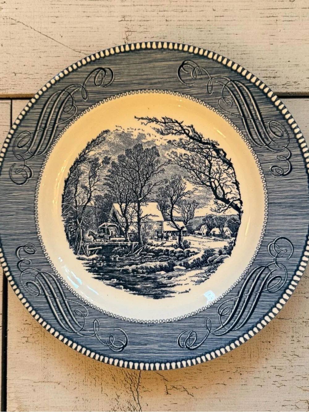 Decorative Wall Plate Set - Red White & Blie Patriotic Historical Transferware